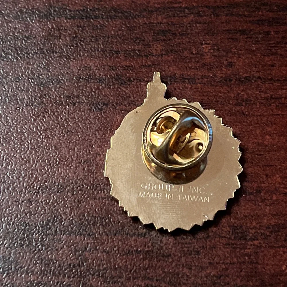 Vintage 1988‎ McDonald's Owner Operator Convention Washington D.C. Lapel Pin